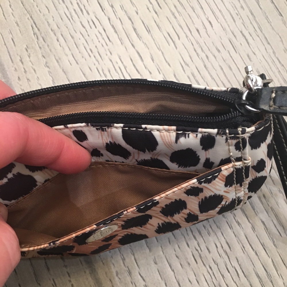 Wristlet - Picture 3 of 6